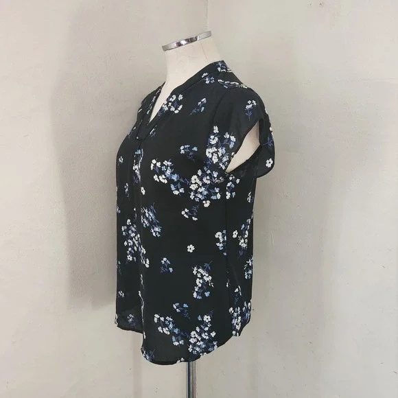 41 Hawthorne Black Floral Short Sleeve V Neck Top Blouse‎ Women's XS - Picture 4 of 4